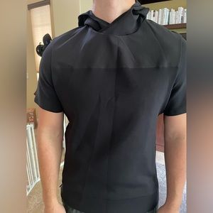 Lululemon men’s shirt Medium